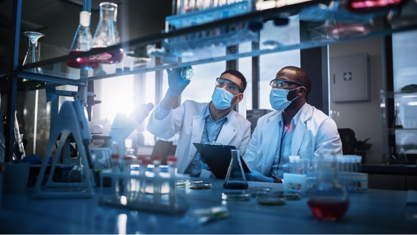 Laboratory Scientist researching